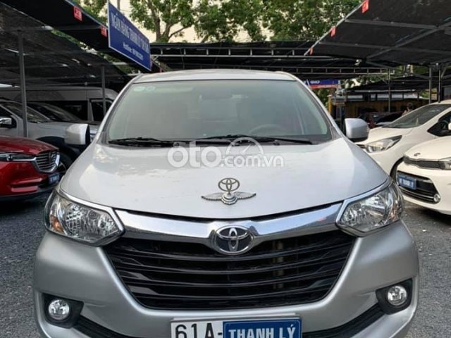 Bán Toyota Avanza sx 2018, màu bạc số tự động odo 27000 km0