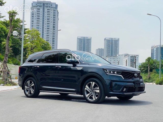 Cần bán Kia Sorento 2.2D Signature năm sản xuất 2021, màu xanh lam