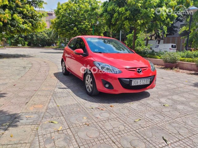 Bán lại giá thấp chiếc Mazda 2 đời 2014, giá mềm0