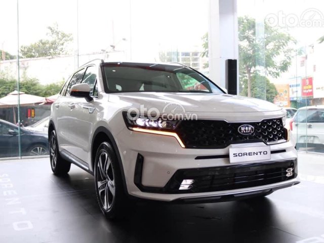 Cần bán Kia Sorento Signature sản xuất năm 2021, màu trắng