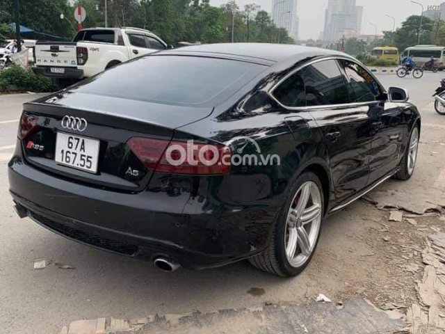 Bán nhanh chiếc Audi A5 bản Full 2010, xe còn mới giá ưu đãi0