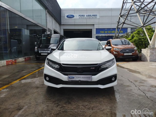 Bán Honda Civic RS năm 2019, giá cả cạnh tranh mọi thị trường