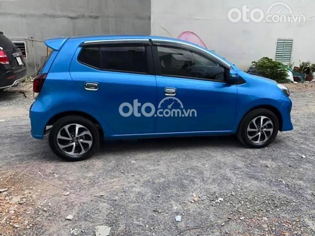 Bán xe Toyota Wigo 1.2G MT 2018, màu xanh lam, xe nhập còn mới, giá tốt