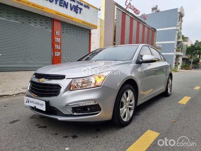 Cần bán gấp Chevrolet Cruze 2015, màu bạc như mới, giá chỉ 398 triệu0