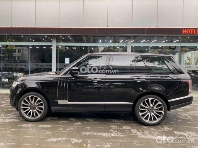 Cần bán lại xe LandRover Range Rover 2014, màu đen0