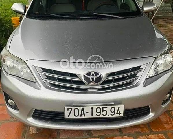 Cần bán Toyota Corolla Altis đời 2013, màu bạc, giá 453tr