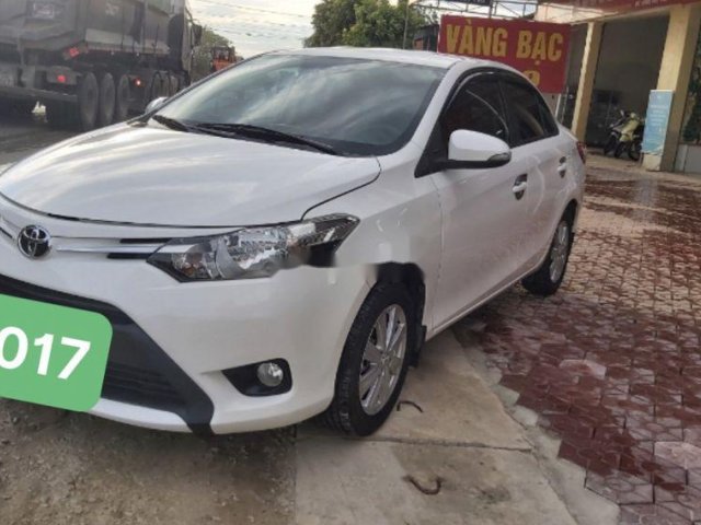 Xe Toyota Vios đời 2017, màu trắng số sàn, giá tốt