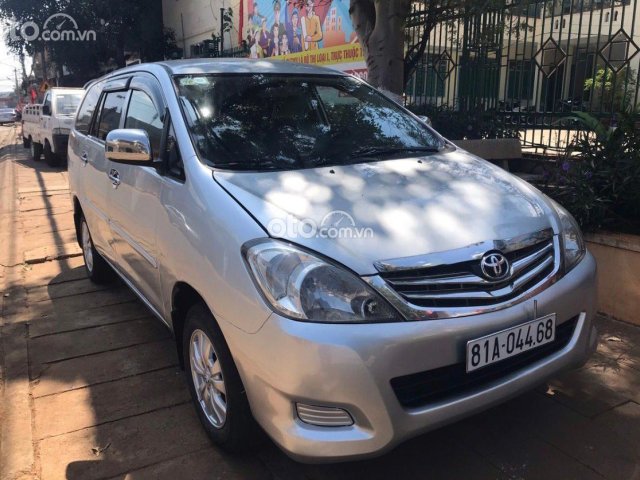 Cần bán xe Toyota Innova sản xuất năm 2007, màu bạc, nhập khẩu còn mới0