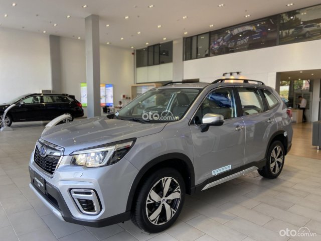 [Siêu Hot] Subaru Forester iS 2020 nhập khẩu - Màu bạc - Sở hữu ngay khuyến mãi 200tr tiền mặt + phụ kiện chính hãng0