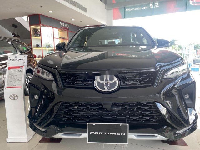 Bán ô tô Toyota Fortuner 2.4 AT năm 20210