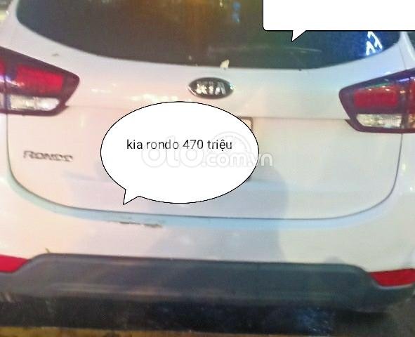 Bán Kia Rondo đăng ký lần đầu 2018, xe gia đình giá tốt 470tr