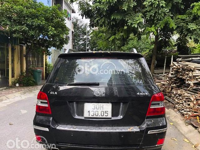 Cần bán lại xe Mercedes GLK300 sản xuất 2009, màu đen còn mới, giá chỉ 488 triệu0