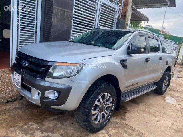 Bán Ford Ranger Wildtrak 3.2L AT 4x4 đời 2015, màu bạc, xe nhập còn mới0