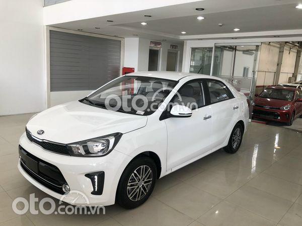 Bán xe Kia Soluto MT Deluxe năm 2021, màu trắng giá cạnh tranh