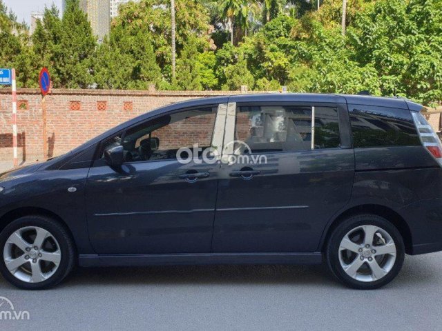 Xe Mazda 5 sản xuất năm 2006, màu xám, xe nhập