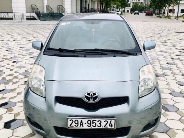 Xe Toyota Yaris đời 2008, màu xanh lam, nhập khẩu nguyên chiếc