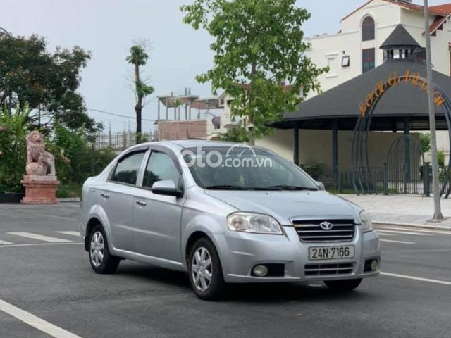 Xe Daewoo Gentra SX 1.5 MT sản xuất năm 2009, màu bạc0