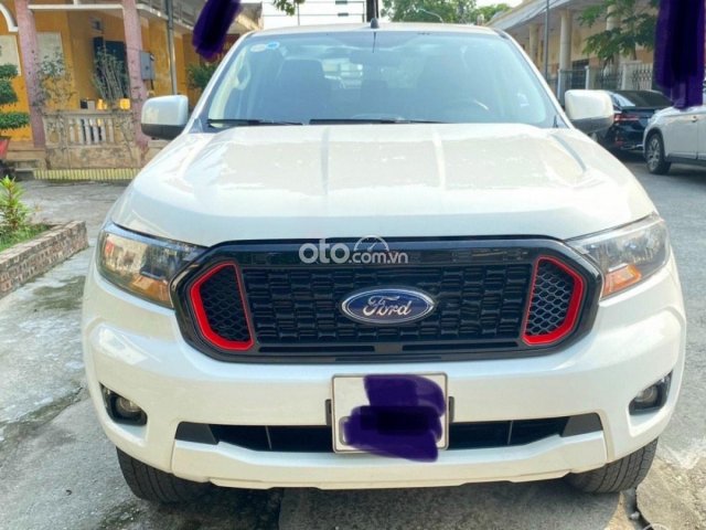 Cần bán lại xe Ford Ranger sản xuất năm 2017, màu trắng chính chủ, giá tốt