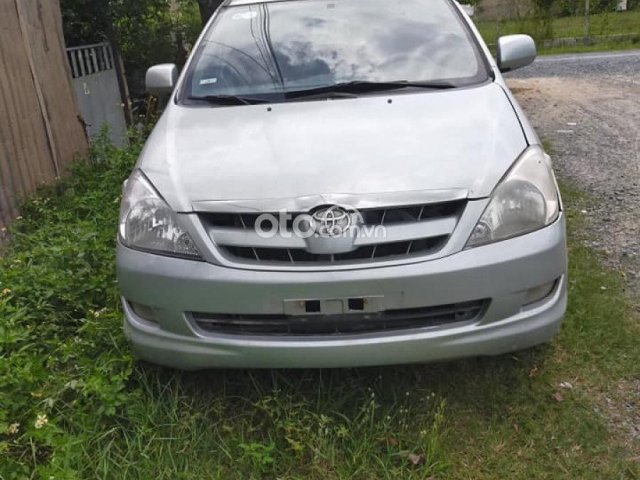 Bán xe Toyota Innova J sản xuất 2007, màu bạc0