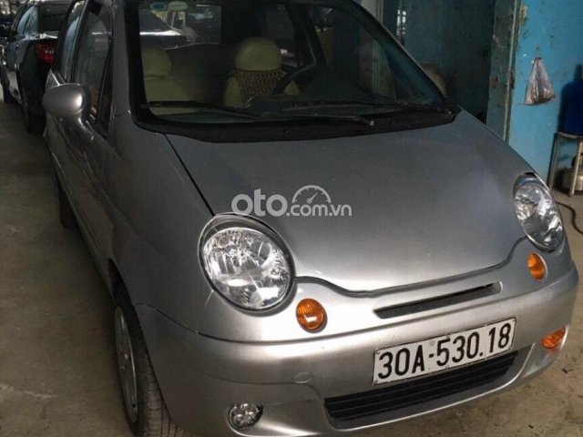 Bán Daewoo Matiz SE 0.8 MT năm sản xuất 2004, màu bạc, 50tr0