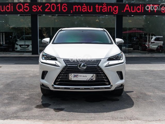 Cần bán lại xe Lexus NX 300 AT năm 2018