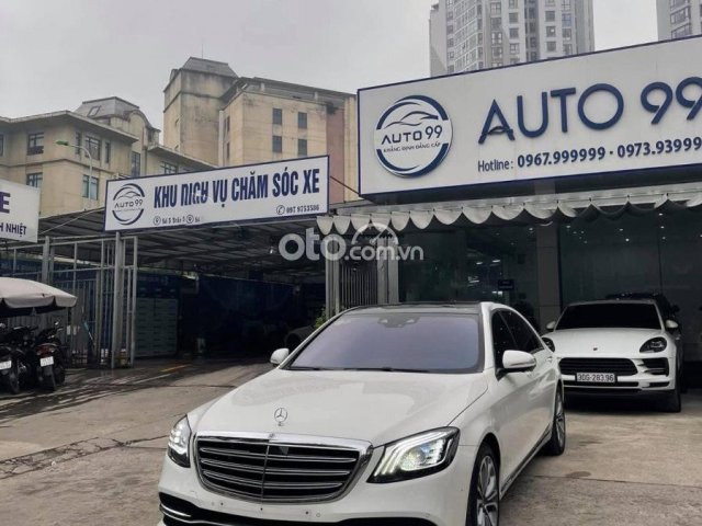 Cần bán Mercedes S 450L sản xuất 2020, màu trắng còn mới