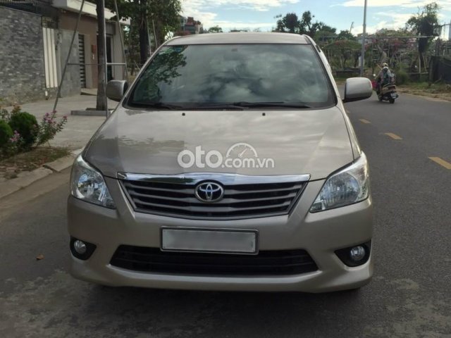 Bán xe Toyota Innova đời 2013 xe gia đình, giá tốt0