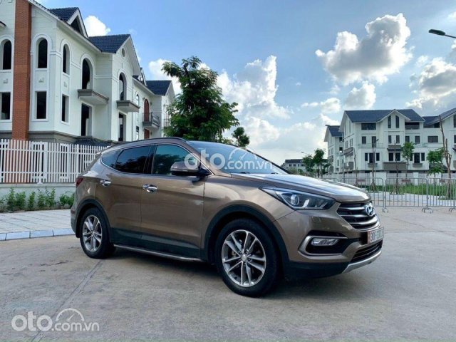 Bán nhanh với giá ưu đãi nhất chiếc Hyundai Santa Fe 2.4L 4WD 2017