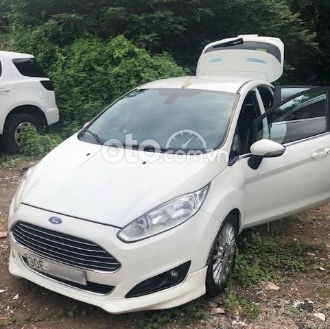 Bán xe Ford Fiesta 1.0L Ecoboost năm sản xuất 2016, giá 370tr