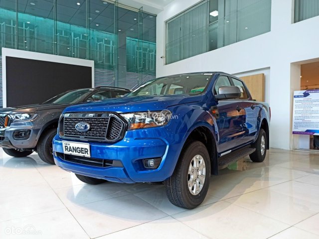 Ford Ranger XLS AT/MT - Giảm giá đặc biệt mùa dịch