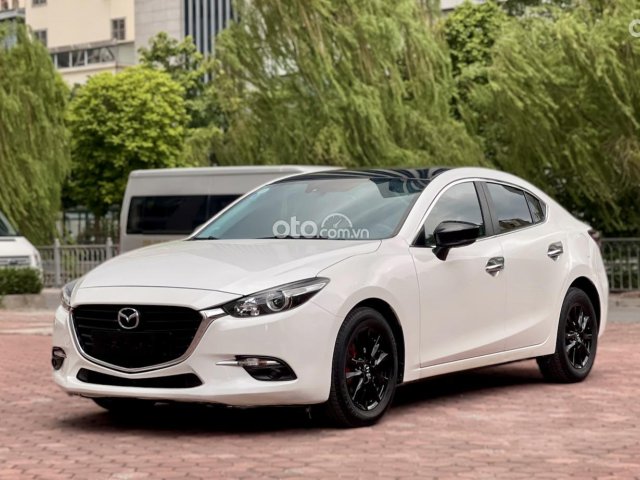 Cần bán gấp Mazda 3 đăng ký 2018 còn mới giá tốt 570tr0