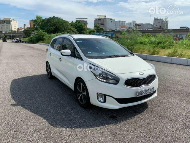 Bán Kia Rondo sản xuất năm 2016, màu trắng0