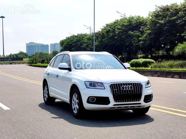 Cần bán gấp Audi Q5 năm 2014, màu trắng, nhập khẩu nguyên chiếc