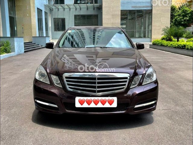 Bán ô tô Mercedes E250 đời 2012, màu nâu0