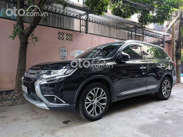 Bán xe Mitsubishi Outlander sản xuất năm 2018, giá tốt, siêu giữ gìn0