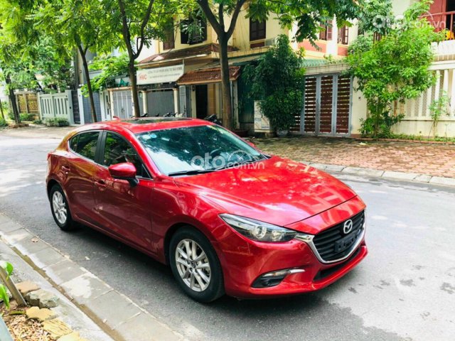 Cần bán gấp Mazda 3 năm 2018 xe nhập giá chỉ 585tr0