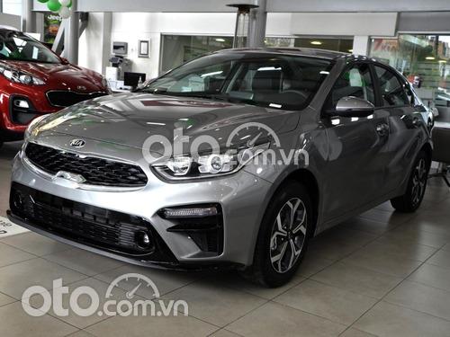 Cần bán Kia Cerato năm 2021, màu xám giá cạnh tranh0