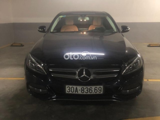 Cần bán Mercedes C200 đời 2015, màu xanh lam chính chủ0