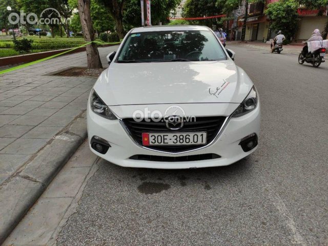 Bán xe Mazda 3 đời 2016, màu trắng số tự động, 465 triệu0