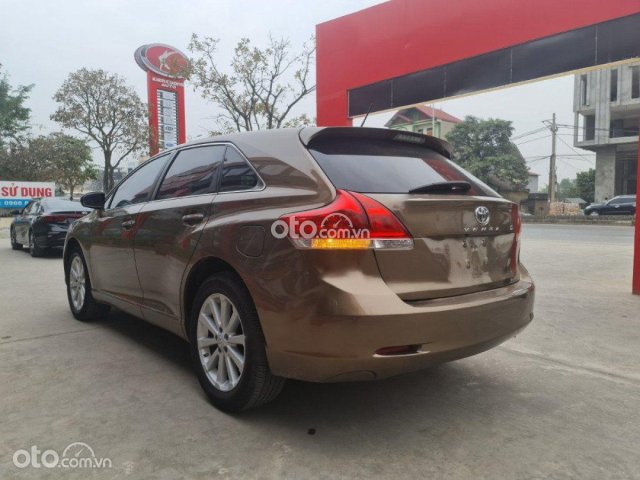 Bán Toyota Venza 2.7L AT sản xuất 2009, màu nâu, nhập khẩu nguyên chiếc giá cạnh tranh0