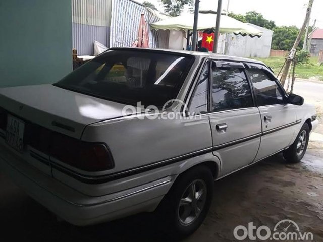 Cần bán xe Toyota Corona sản xuất 1990, màu trắng, xe nhập, 36tr2