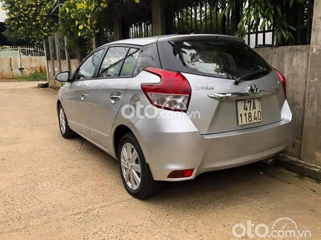 Bán Toyota Yaris 1.3G sản xuất 2015, màu bạc, xe nhập còn mới