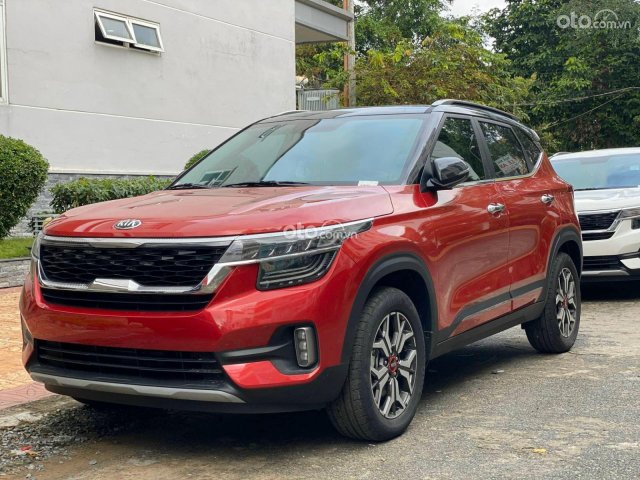 Bán Kia Seltos 1.4 Turbo Deluxe 2021, màu đỏ