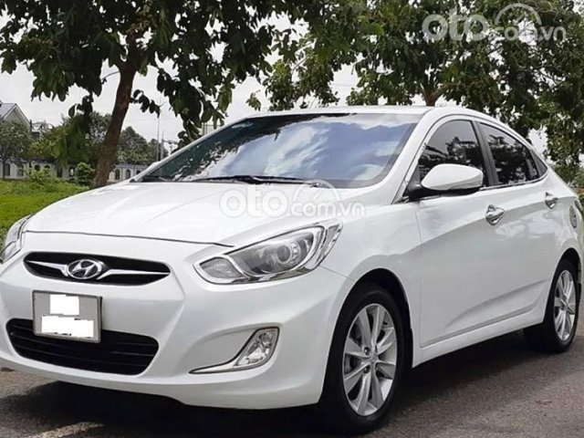 Bán Hyundai Accent đời 2012, màu trắng, nhập khẩu nguyên chiếc   0