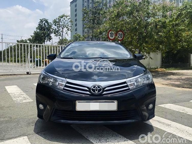 Bán Toyota Corolla Altis 1.8G năm sản xuất 2017, màu đen còn mới0