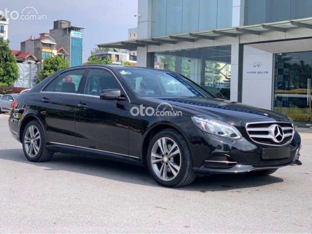 Bán ô tô Mercedes E250 đời 2014, màu đen số tự động0