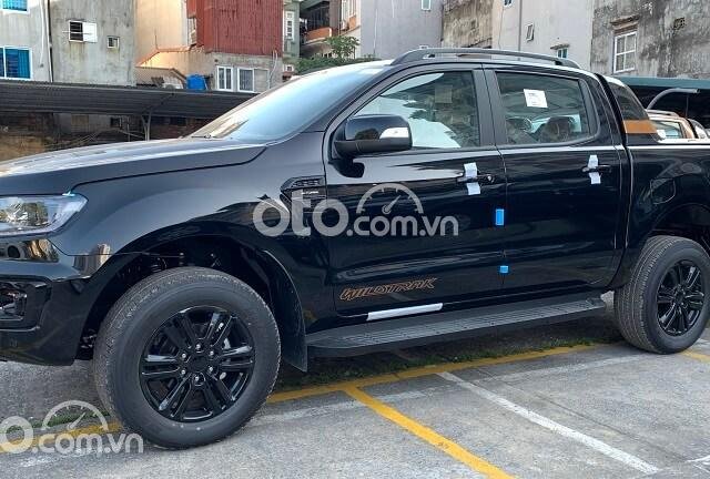 Cần bán xe Ford Ranger 4x2 XLS AT năm 2021, màu đen0