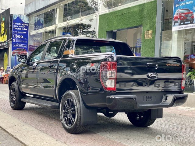 Bán xe Ford Ranger Wildtrak 2.0 4x4 BiTurbo sản xuất năm 2021, màu đen, giá chỉ 925 triệu0