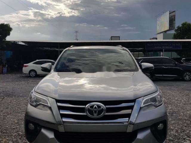 Xe Toyota Fortuner sản xuất 2018, màu xám còn mới, giá tốt0