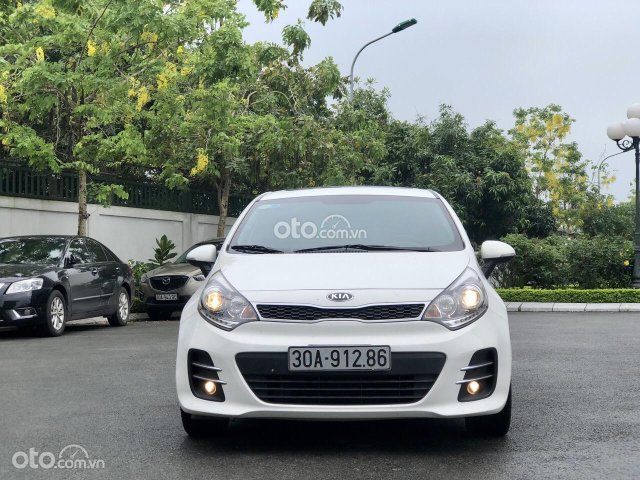 Bán xe Kia Rio nhập khẩu năm 2016 - Chính chủ từ mới - Trang bị nhiều option - Cam kết không đâm đụng ngập nước